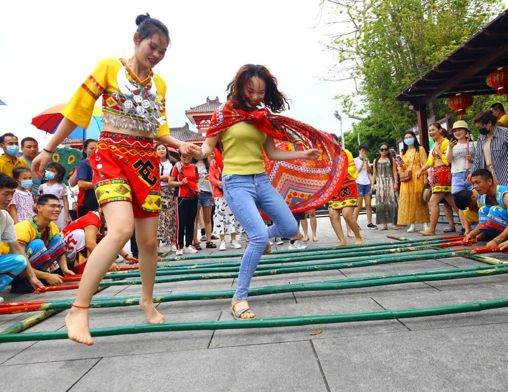 Bamboo dance group